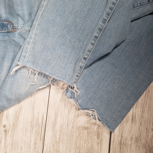 Universal Thread Raw Hem Skinny Jeans 12 Light Wash Distressed 31 Mid Rise - Picture 5 of 10